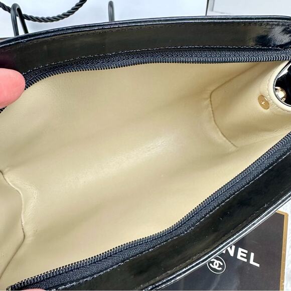 CHANEL Black Patent Leather Pouch Clutch Crossbody Bag with chain AUTHENTIC - Picture 10 of 16